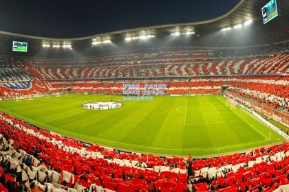 球场新患，职业球员陷指尖沉迷 训练场边低头族引业界忧思