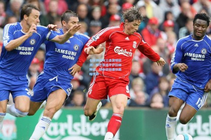 七分钟闪电三击震撼欧洲！姆巴佩追平萨拉赫神迹，跻身欧冠最快戴帽传奇